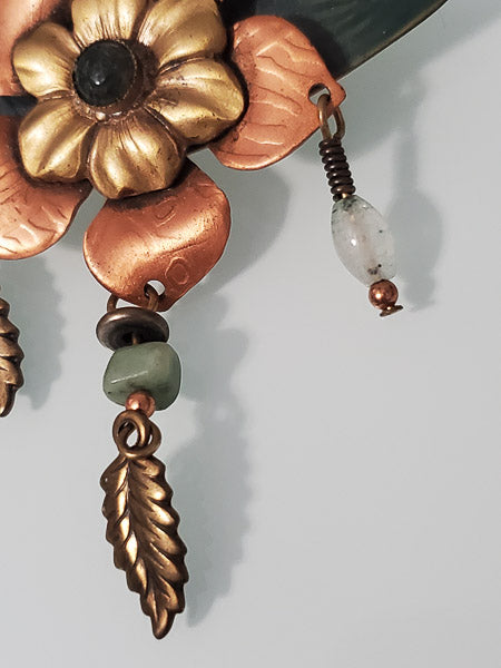 4698-Vintage Floral Dangle Brooch