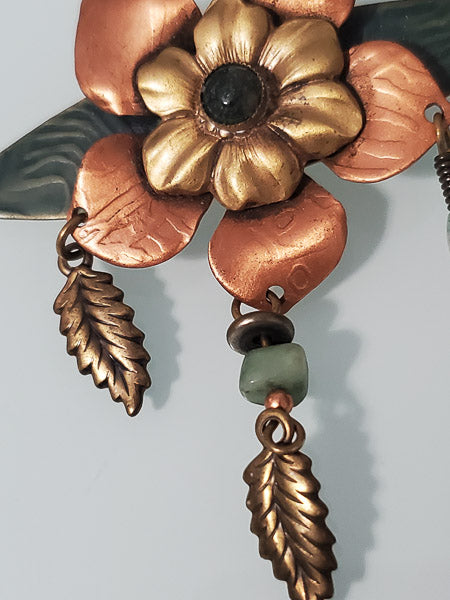 4698-Vintage Floral Dangle Brooch