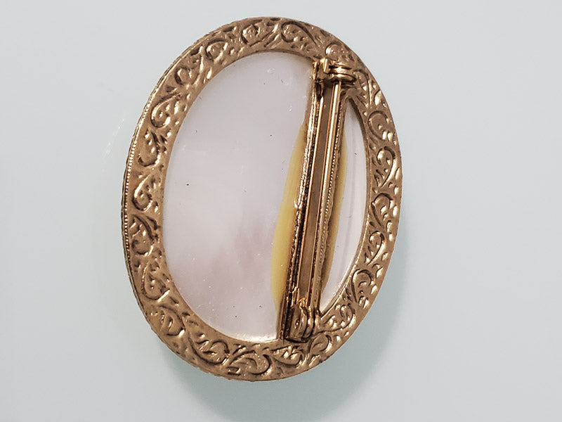 4688-Vintage MOP Floral Brooch