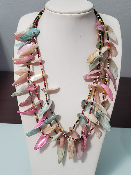 71172-Colorful Chunky Shell Statement Necklace