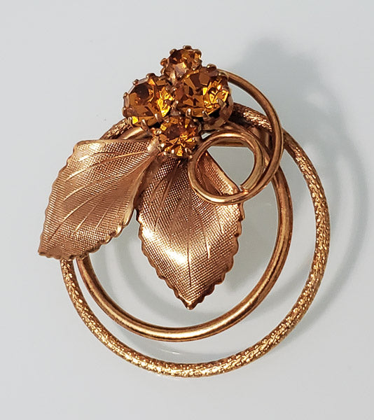 4652-Vintage Gold Tone Rhinestone Brooch