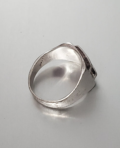 268-Simple Sterling Silver Ring sz 7