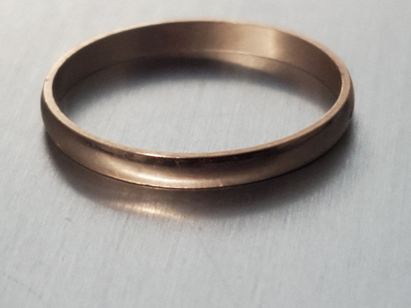 Simple 2mm 14k Yellow Gold Band Ring sz 6
