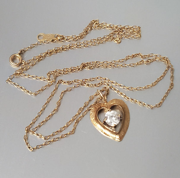 Vintage 14k Yellow Gold Heart Necklace