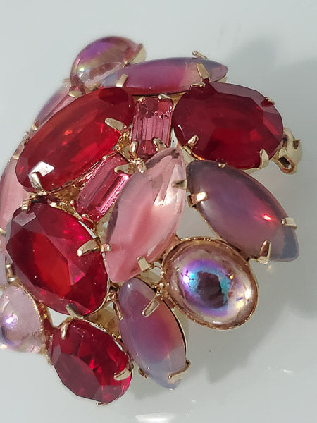Better Quality Vintage Rhinestone Brooch-5596