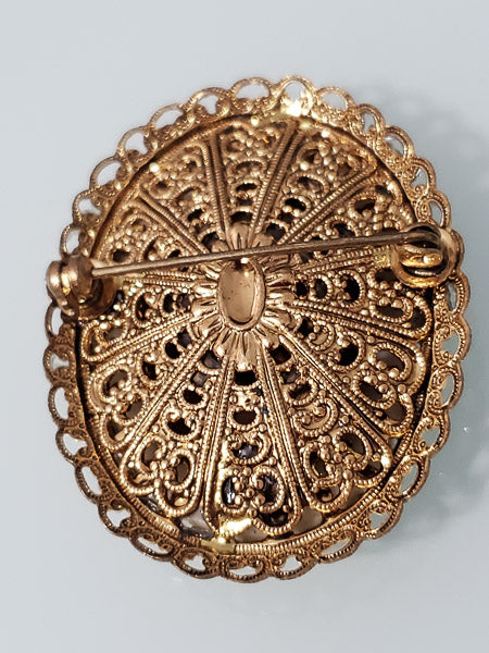 Vintage Sugar Glass Brooch-5586