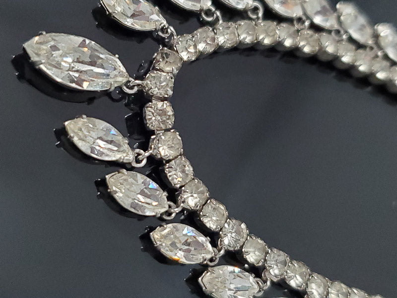 True Vintage Unsigned Rhinestone Dangle Necklace