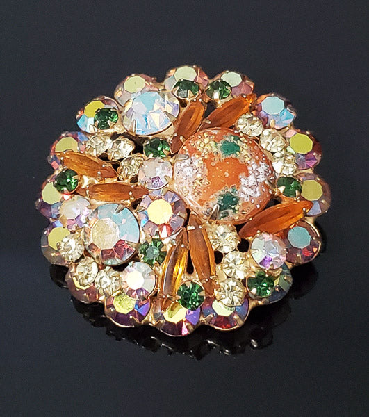 D&E Juliana Speckled Easter Egg Brooch