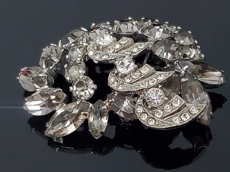 Vintage Weiss Smokey Rhinestone Brooch