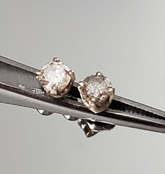14k Gold 3.8mm Diamond Stud Earrings