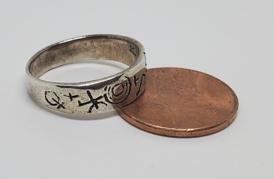 Unique Designed Sterling Silver Ring Sz 6.5