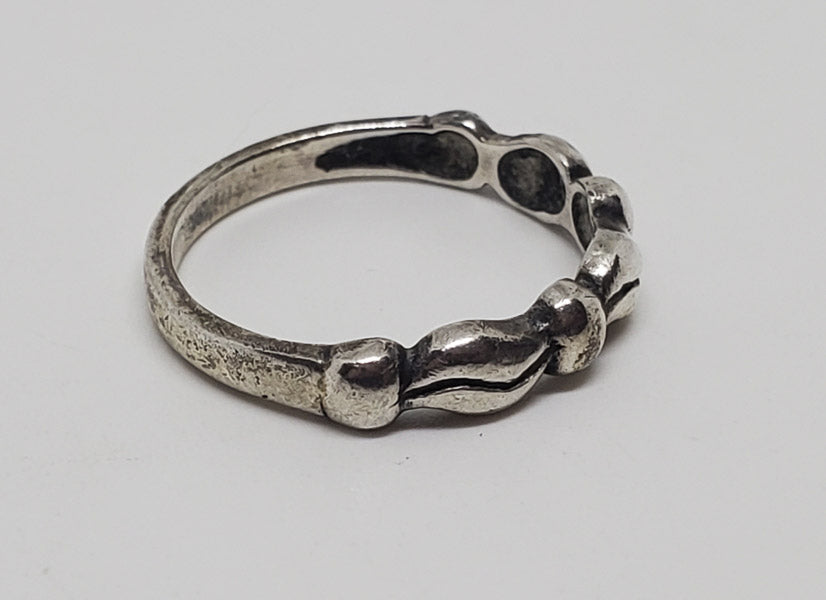 Simple Designed Sterling Silver Ring sz 6