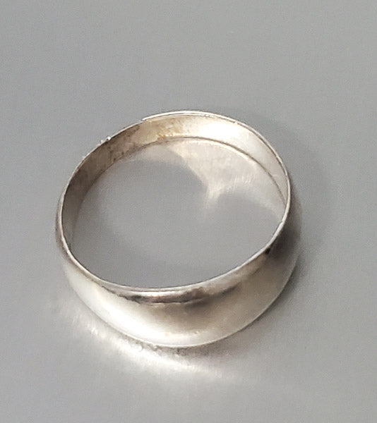 3714-Sterling Silver Ring sz 9.25