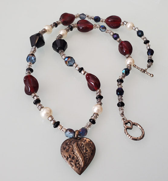 1675-Glass Beaded Necklace