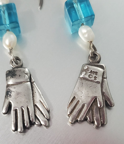2846-Shube Sterling Silver Dangle Hands Earrings