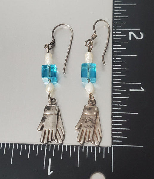 2846-Shube Sterling Silver Dangle Hands Earrings