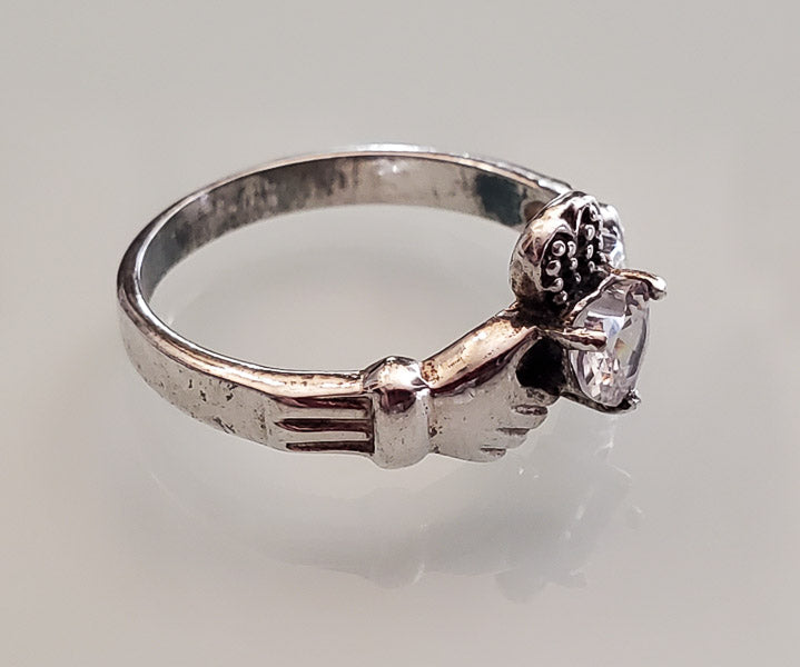 1712-Irish Claddagh Sterling Silver Ring sz 8