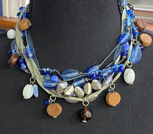 5728-Old Glass Layered Bead Necklace