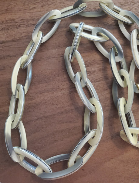 2314-New With Tags J. CREW Necklace