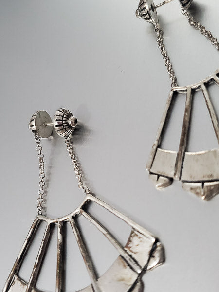 5696-Silver Plated Fan Out Dangle Earrings