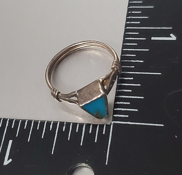 2978-Sterling Silver Turquoise Ring sz 5.5