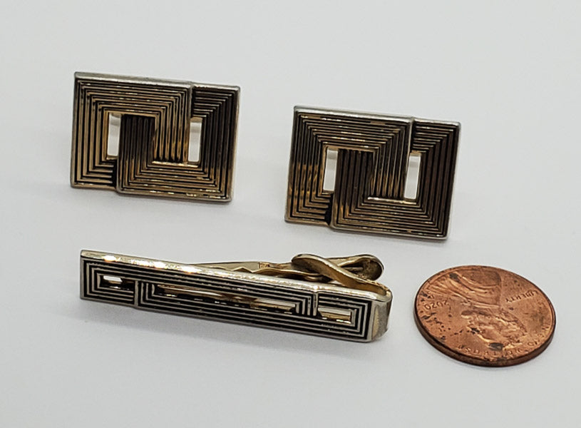 1642-Swank Vintage Cufflinks and Tie Clip