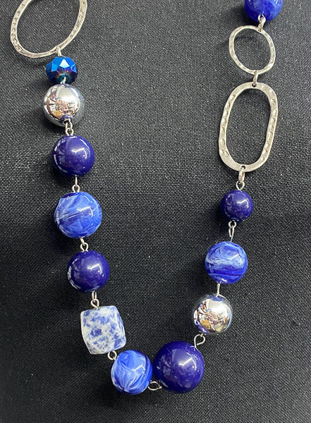 5720-Resin, Stone, & Glass Beaded Necklace