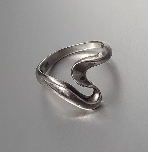 3270-Sterling Silver Ring sz 7