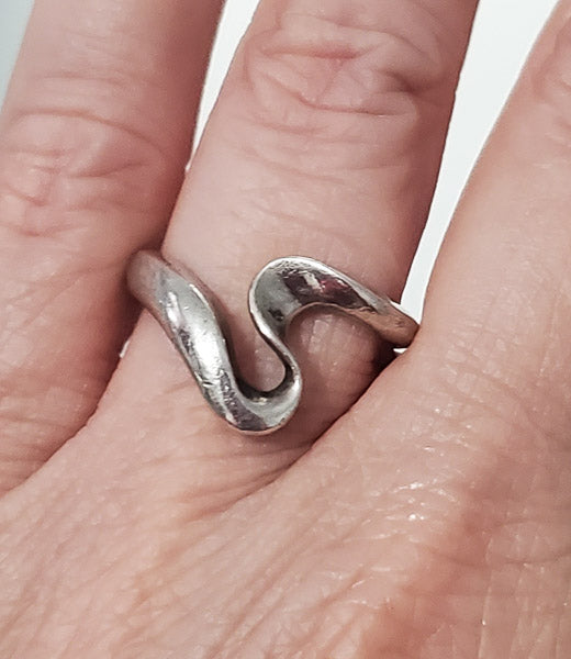 3270-Sterling Silver Ring sz 7