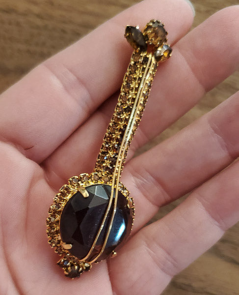 RARE ALICE CAVINESS Banjo Rhinestone Brooch