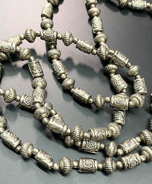 5129-Silver Metal Beaded Necklace