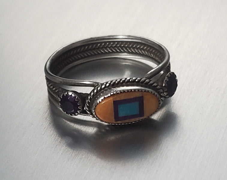3558-Native Inlaid Sterling Silver Ring sz 7.5
