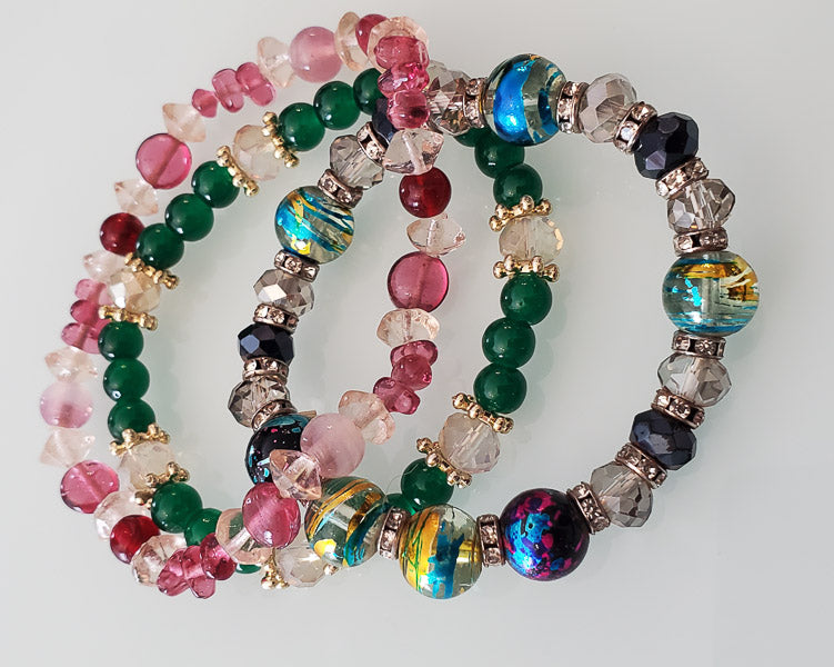 5622-Glass Beaded Bracelet Lot