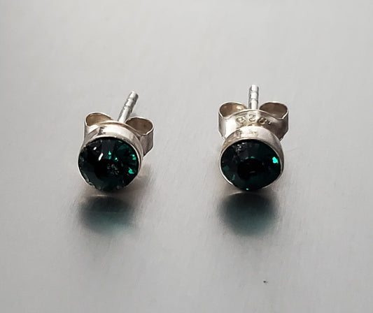 3706-Simple Green Sterling Silver Stud Earrings