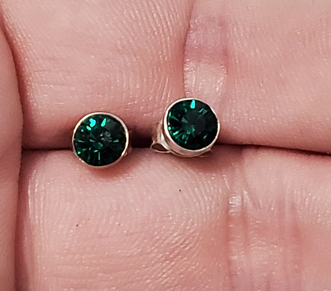 3706-Simple Green Sterling Silver Stud Earrings
