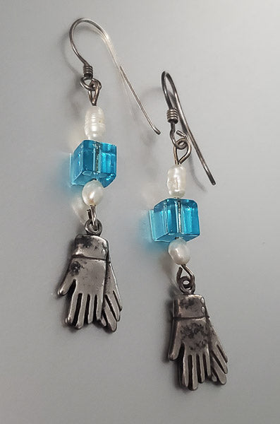 2846-Shube Sterling Silver Dangle Hands Earrings