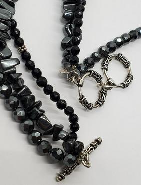 N1094 Retired Silpada Sterling Silver Hematite Necklace