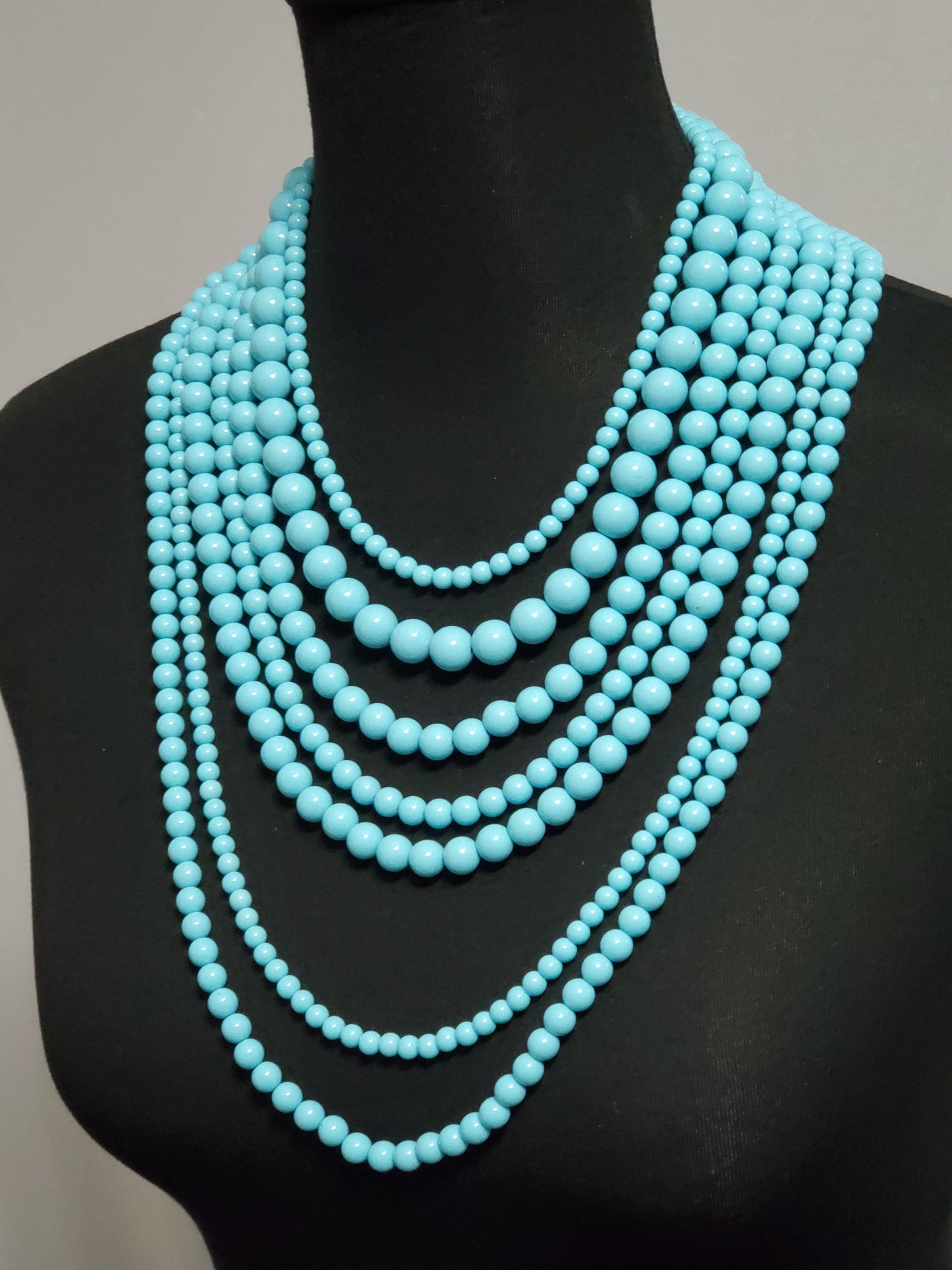 6000-Turquoise Color Layered Resin Necklace