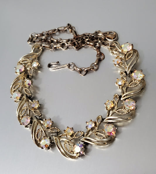 5046-Vintage Coro Necklace