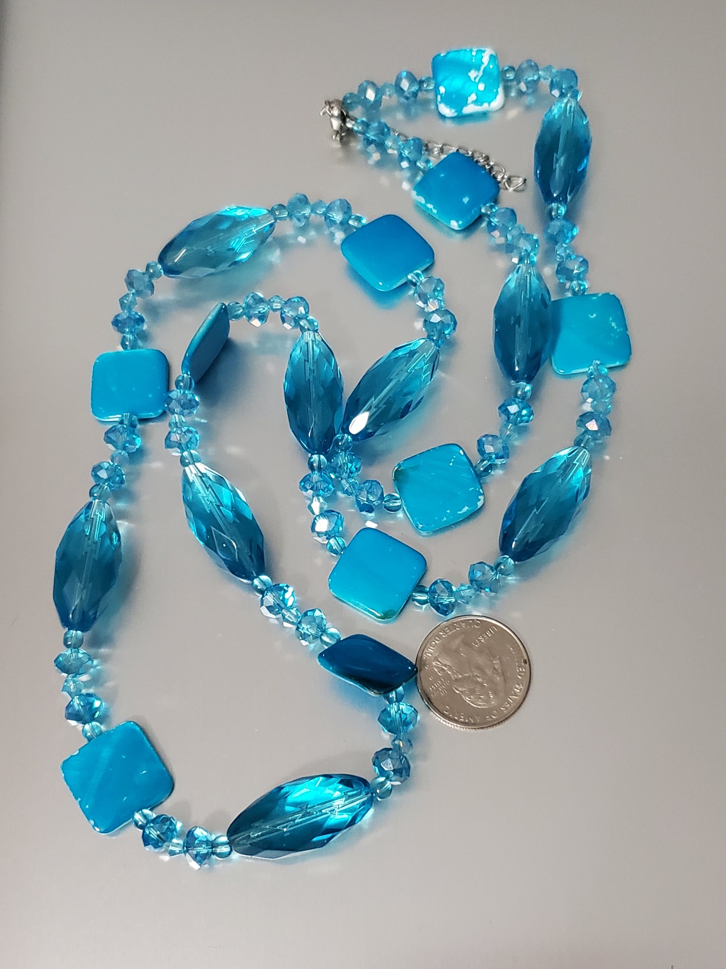 5240-Heavy Shell & Glass Necklace