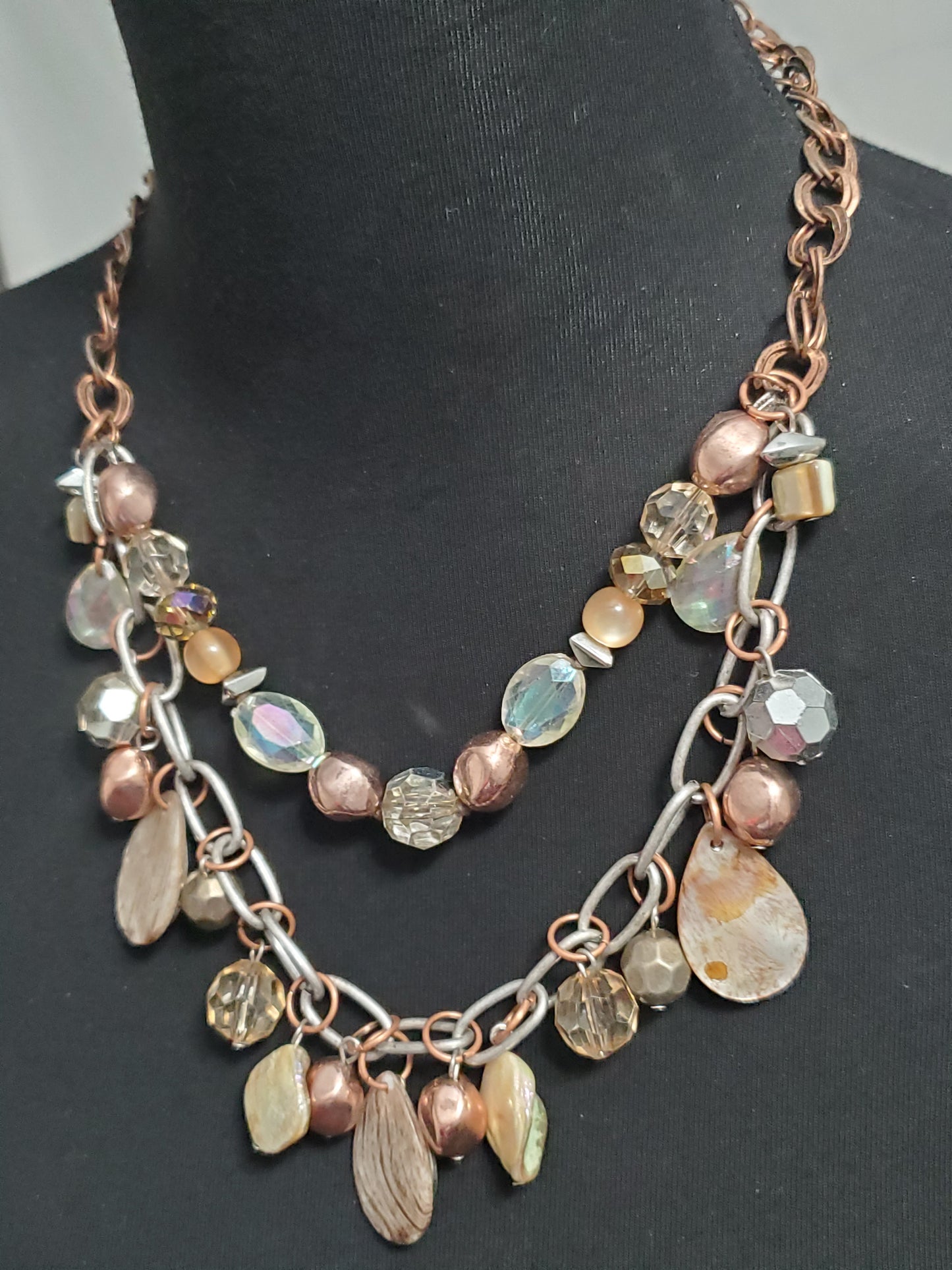5242-Glass, Shell, & Resin Layered Necklace
