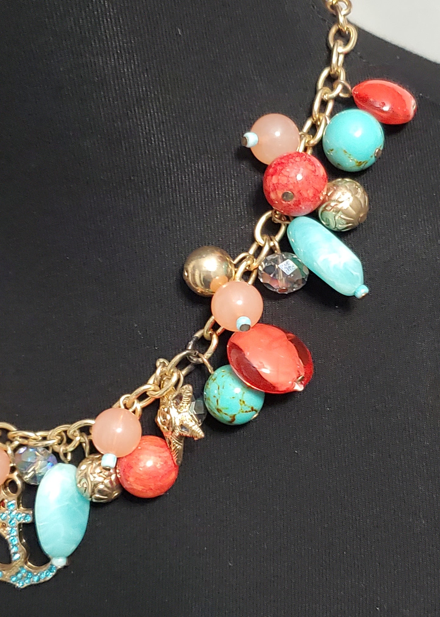 5456-Julea Glass & Resin Necklace