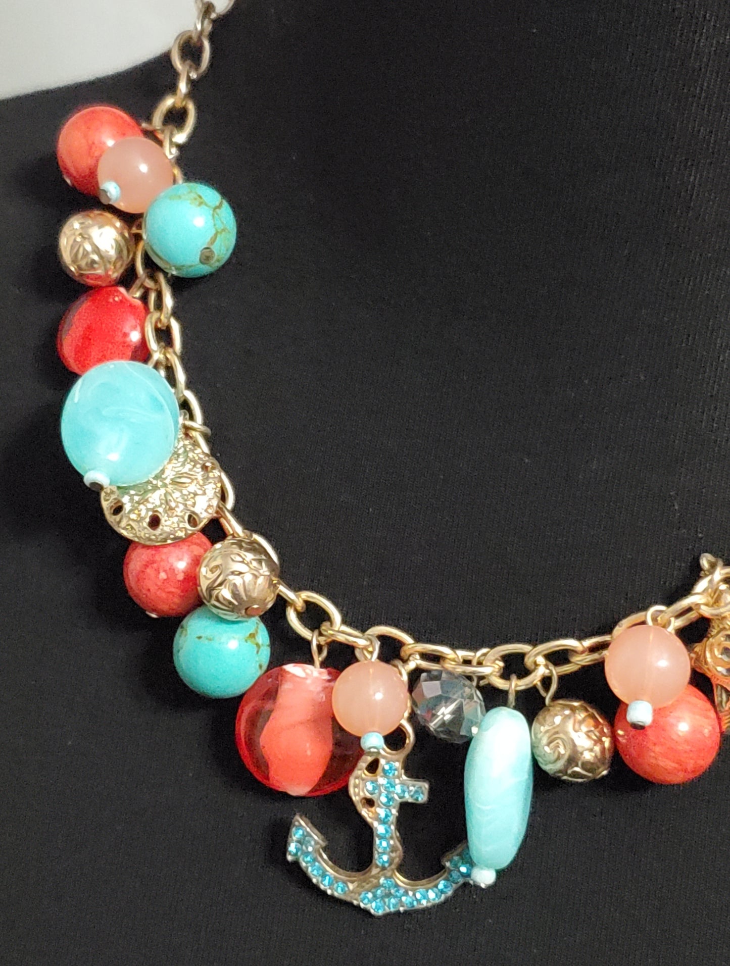 5456-Julea Glass & Resin Necklace