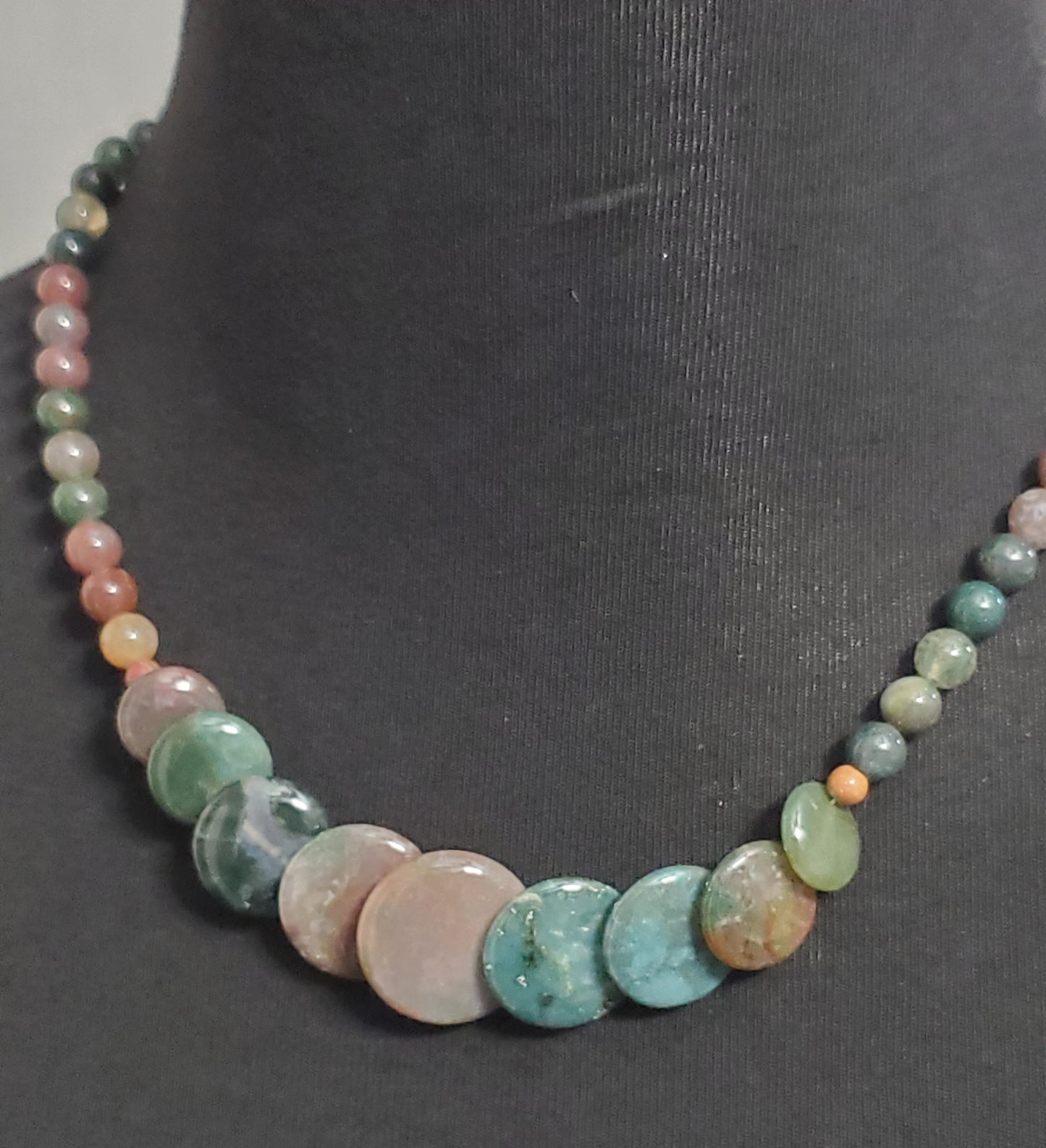 5482-Magnetic Clasp Stone Disk Necklace