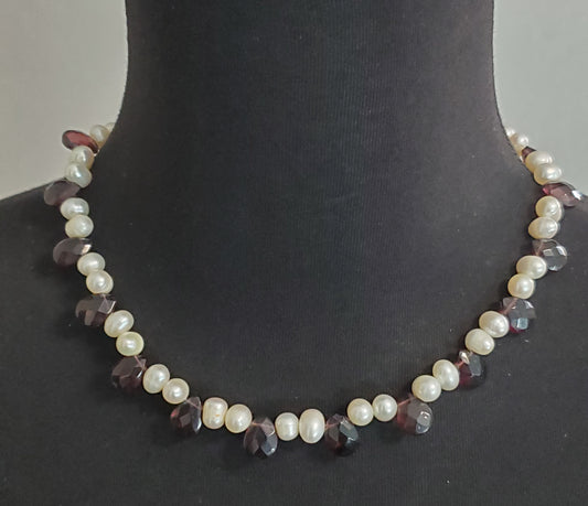 5856-Pearl & Glass 925 Clasp Necklace