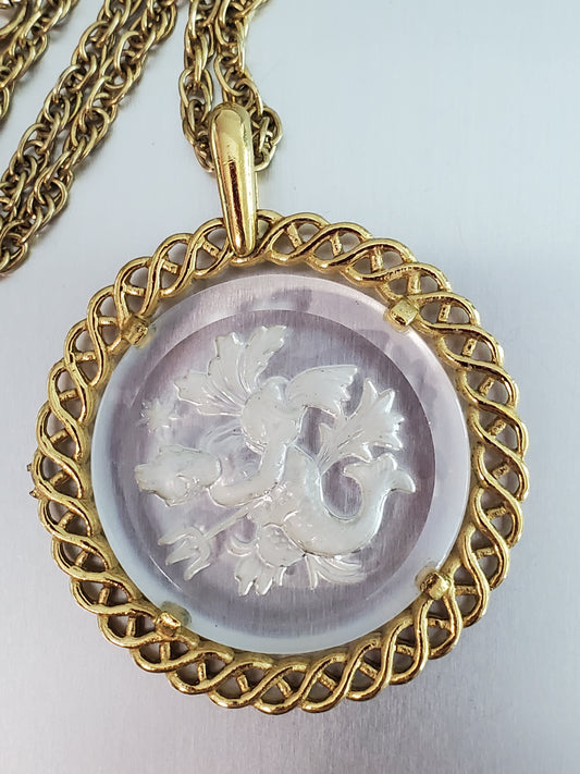 5866-Crown Trifari Aquarius Glass Necklace