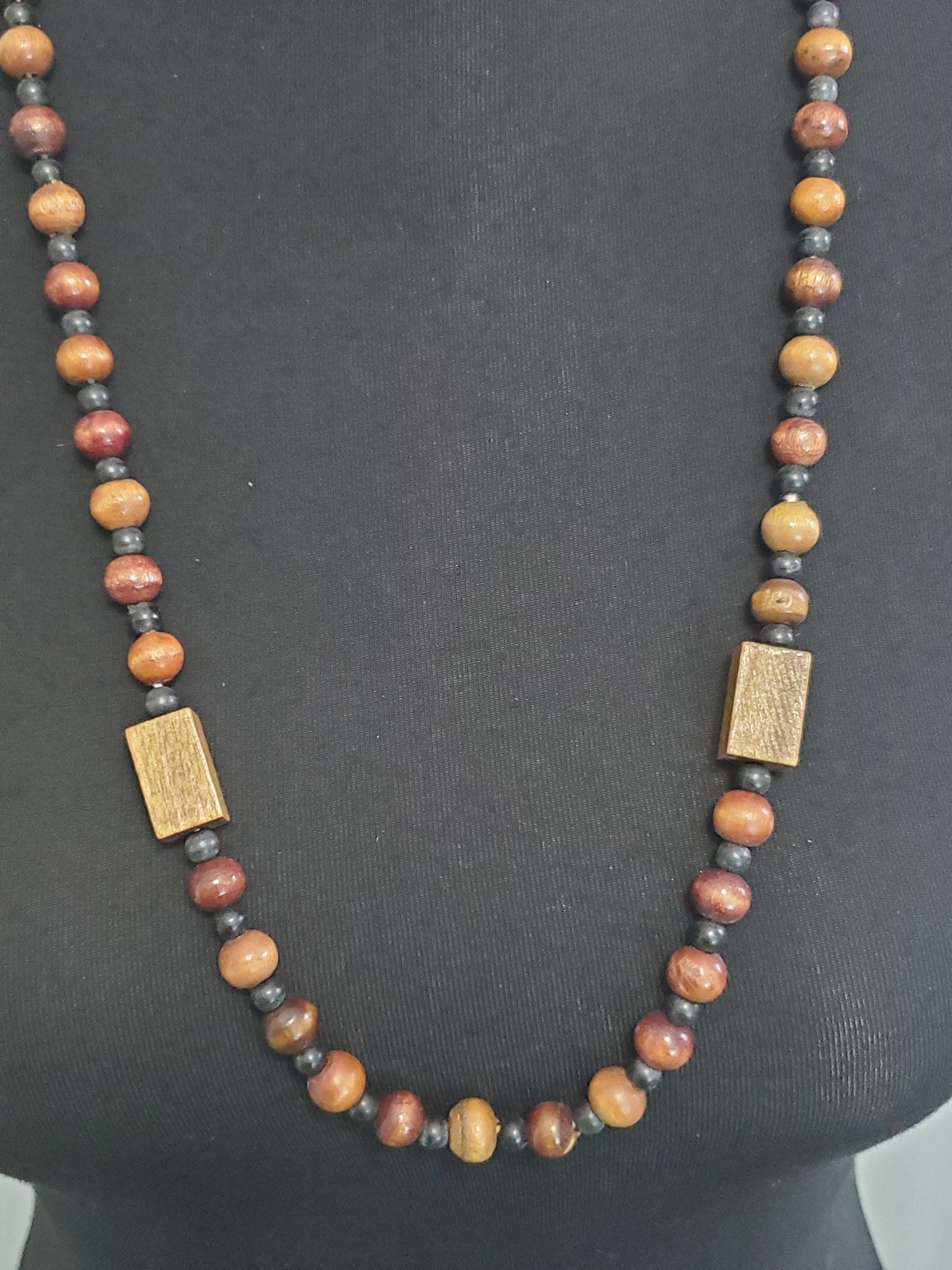 4310-Wood Necklace