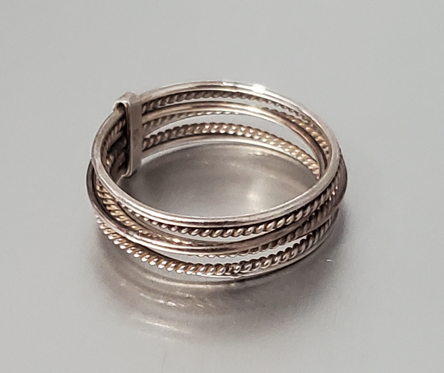 2687-Sterling Silver Ring sz 6.75