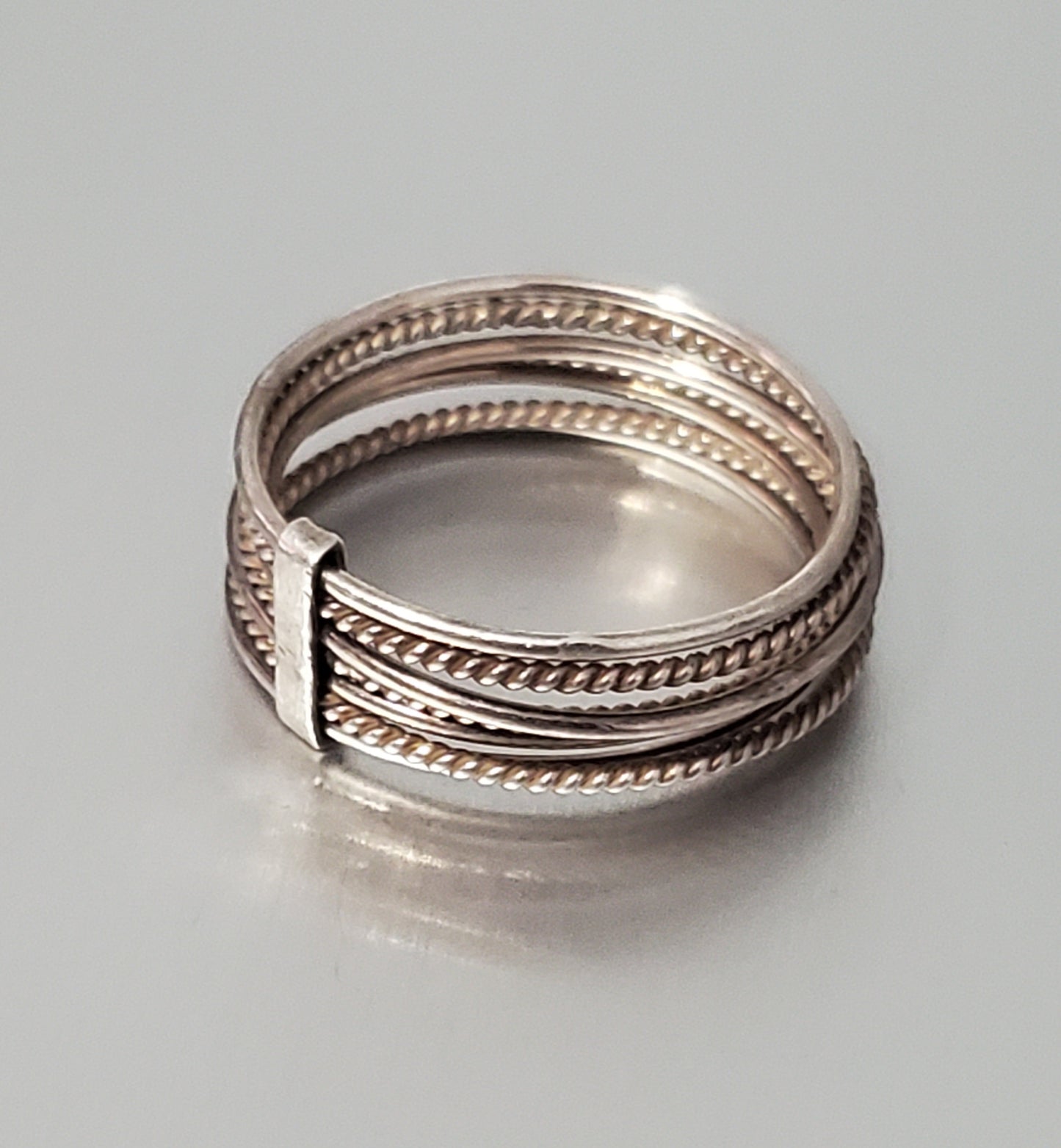 2687-Sterling Silver Ring sz 6.75