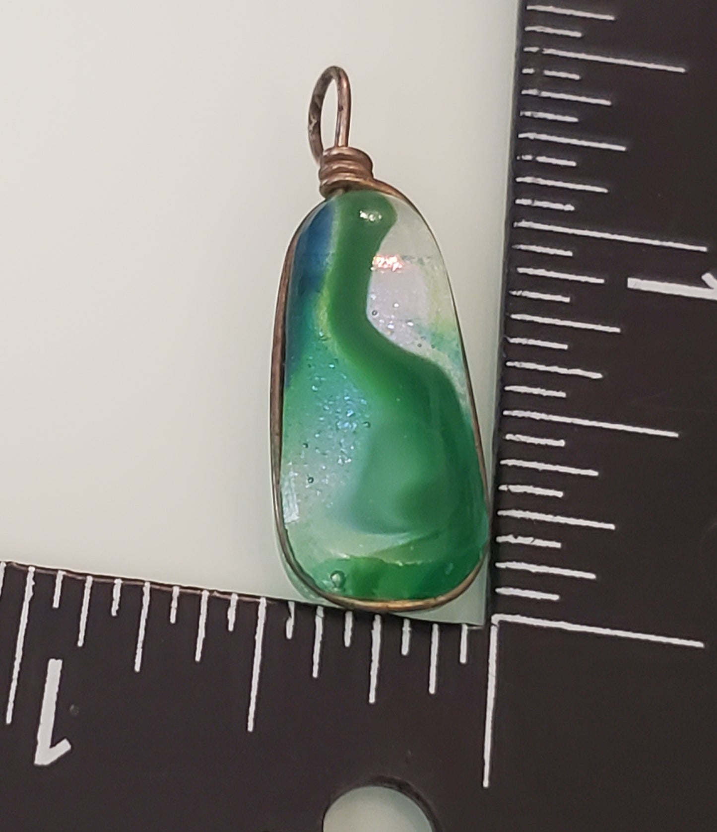 3188-Dainty Art Glass Pendant